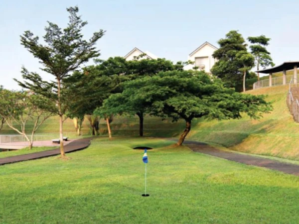 Lagoon Park Bukit Golf Riverside 11